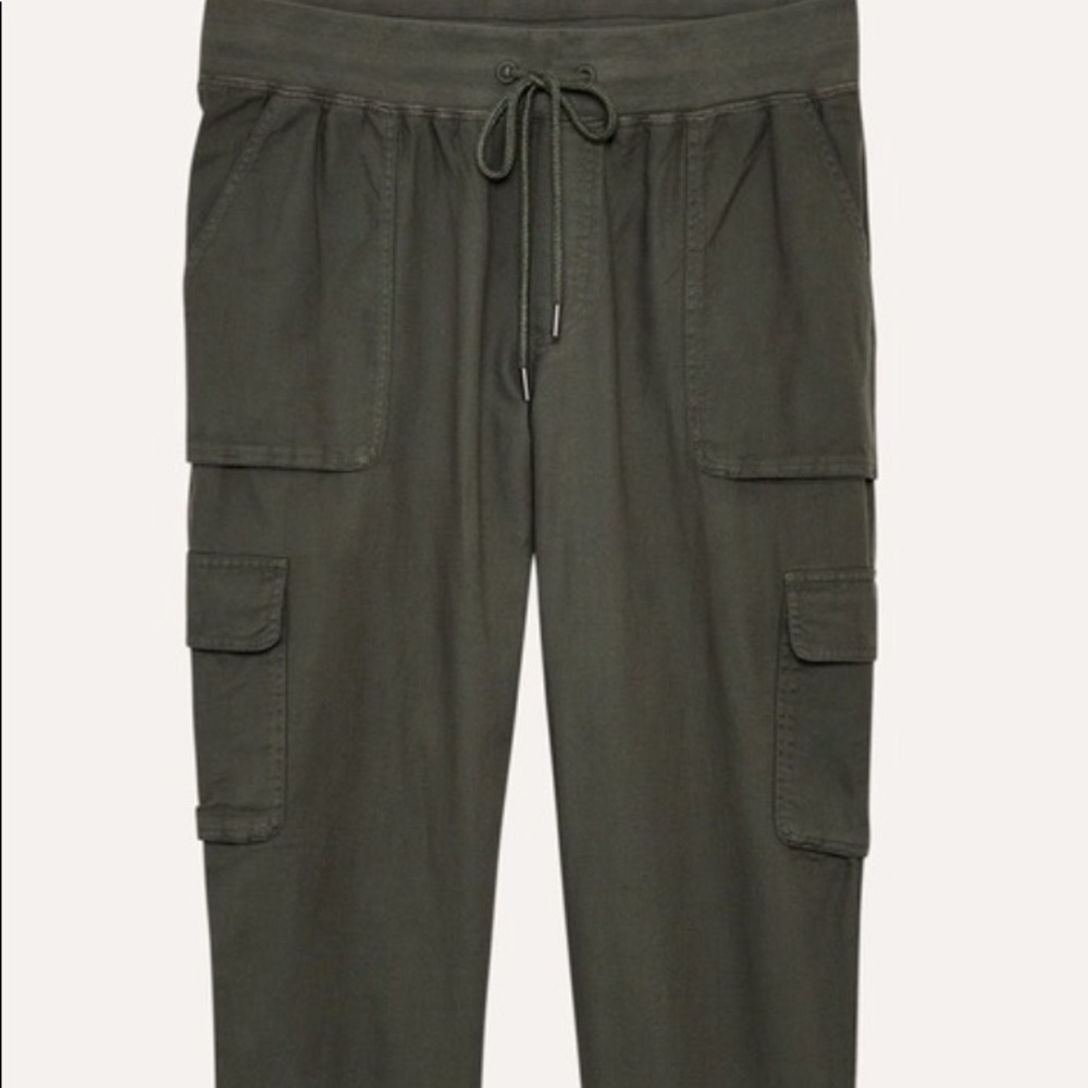 Aritzia community cebu cargo pant olive green